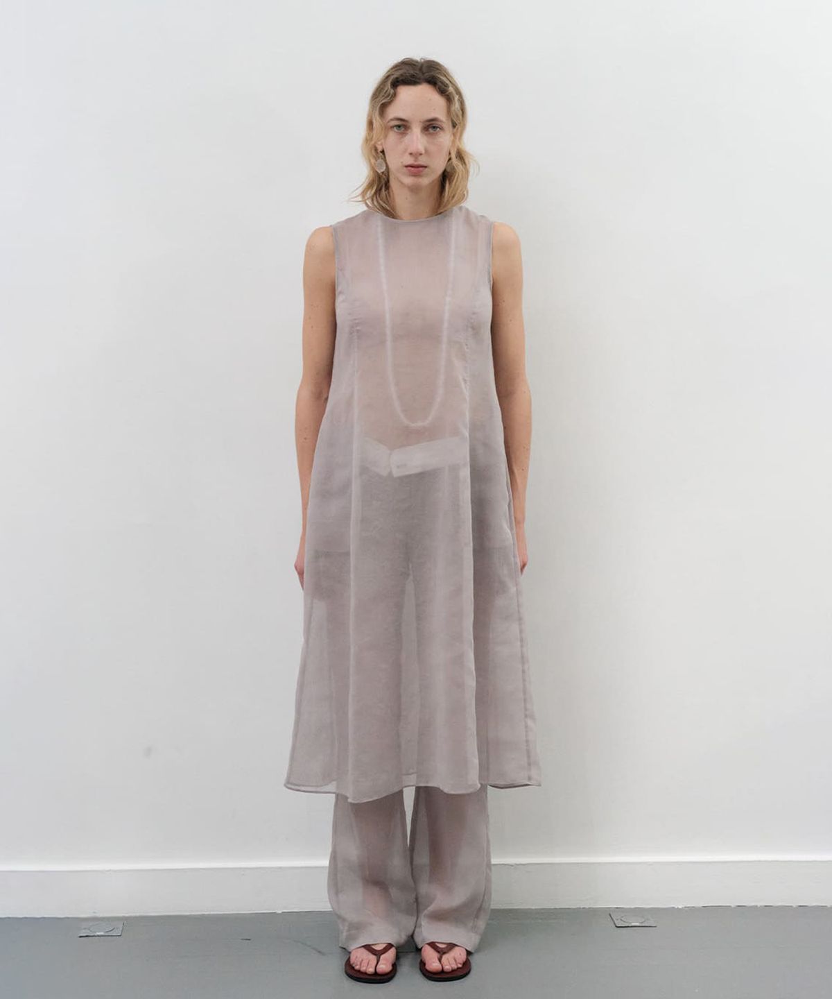 아모멘토(AMOMENTO) SHEER LONG DRESS_GREY