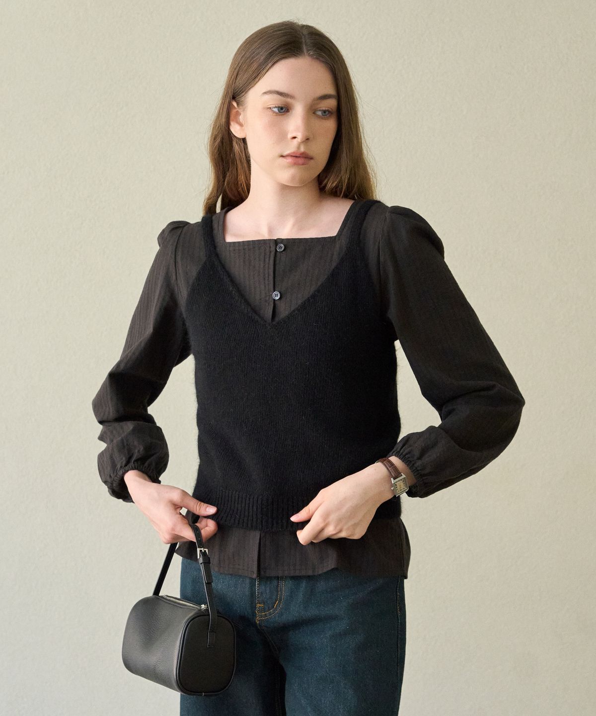 엘리오티(ELLIOTI) Angora V Neck Buistier Knit Top_3Color