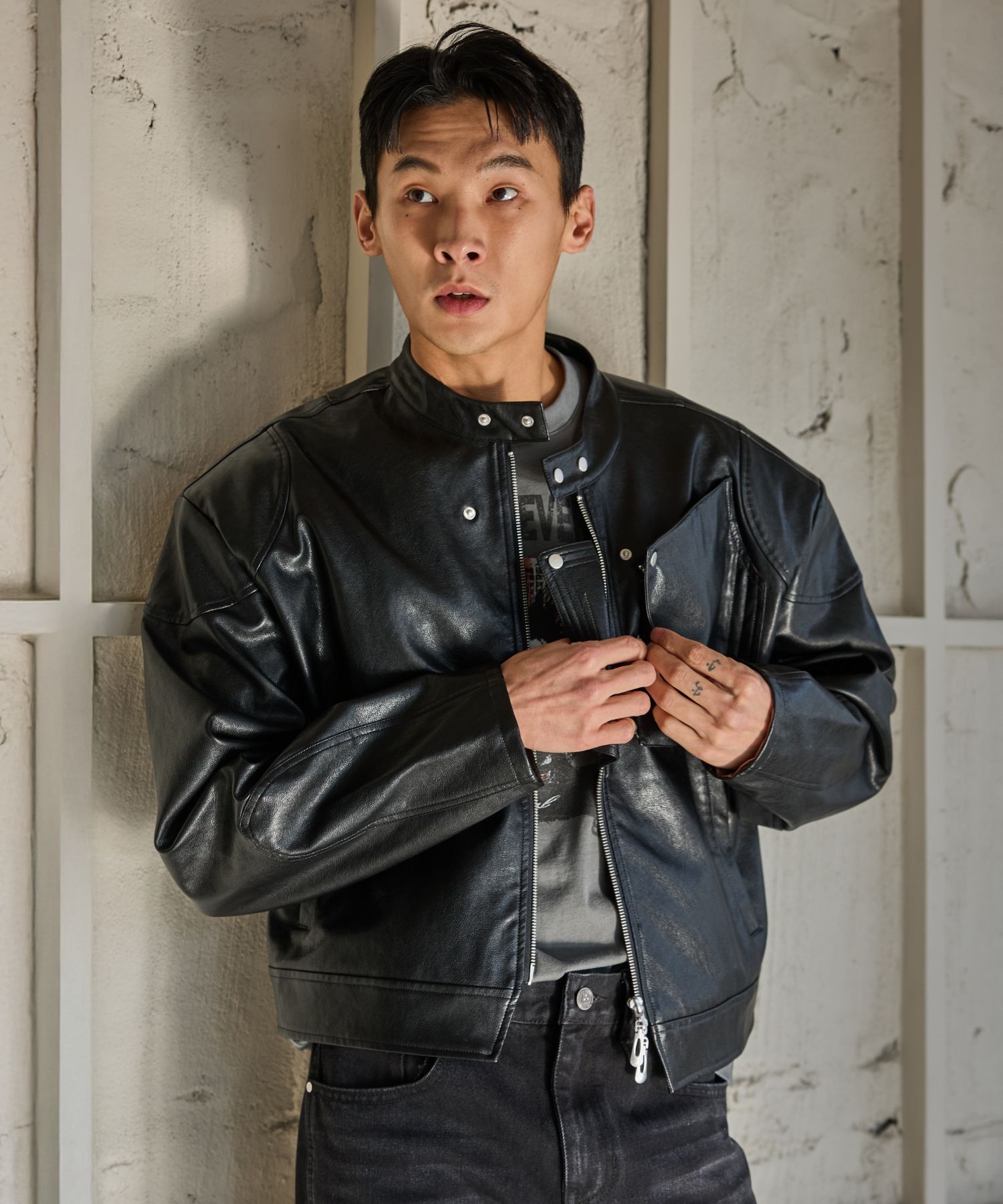 MUSINSA | SOME PLACE Neck Button Two Way Slim Line Racing