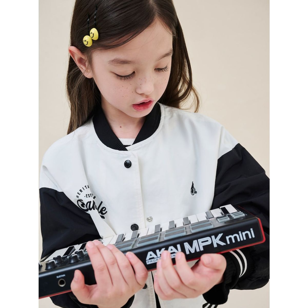 빈폴 키즈(BEANPOLE KIDS) 여아 바서티 점퍼  아이보리 (BI5239G020)