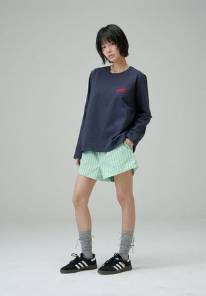 멜로우 모먼트 무지 티셔츠 (네이비)