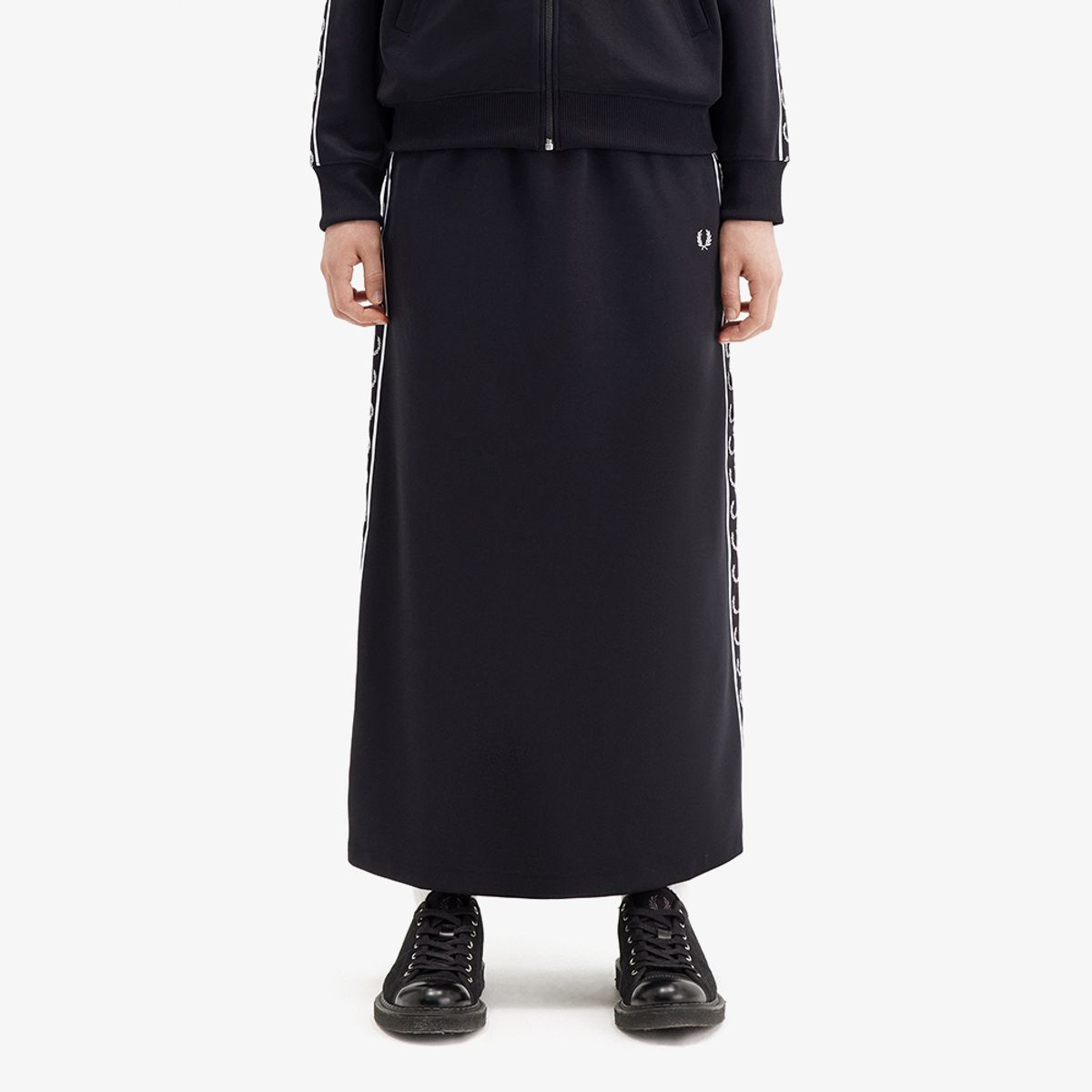 프레드페리(FRED PERRY) [Womens] 테잎 트랙 스커트 - 블랙 AFPF2519103-102