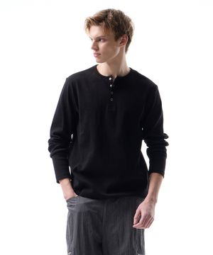 타이탄 스냅 헨리넥 티셔츠 블랙