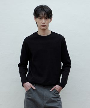 타이탄 롱 슬리브 티셔츠 블랙