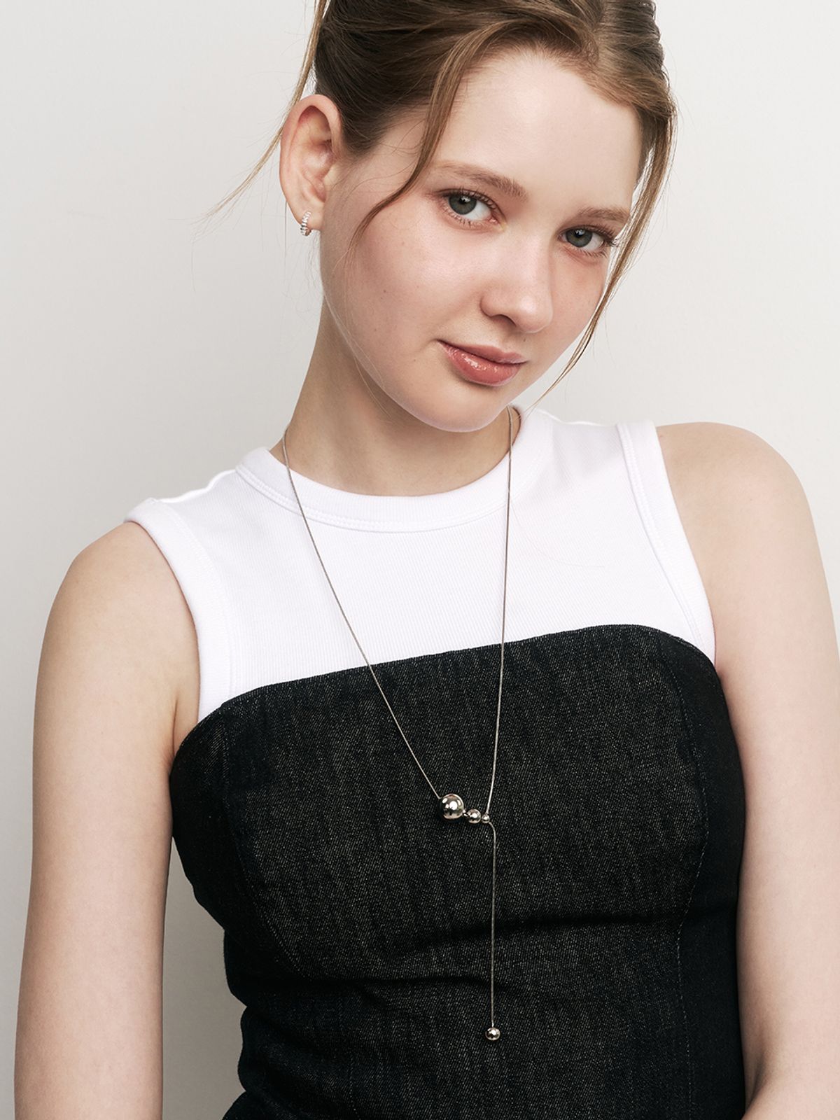 헤이(HEI) both ball silicon long necklace