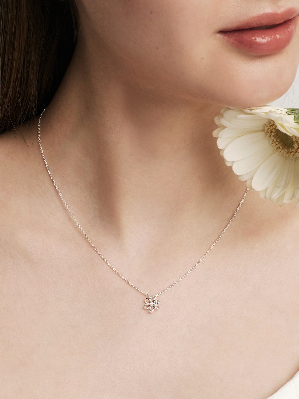 ★Hei★ [sv925] dandelion pendant necklace MUSINSA | HEI [sv925] dandelion pendant necklace