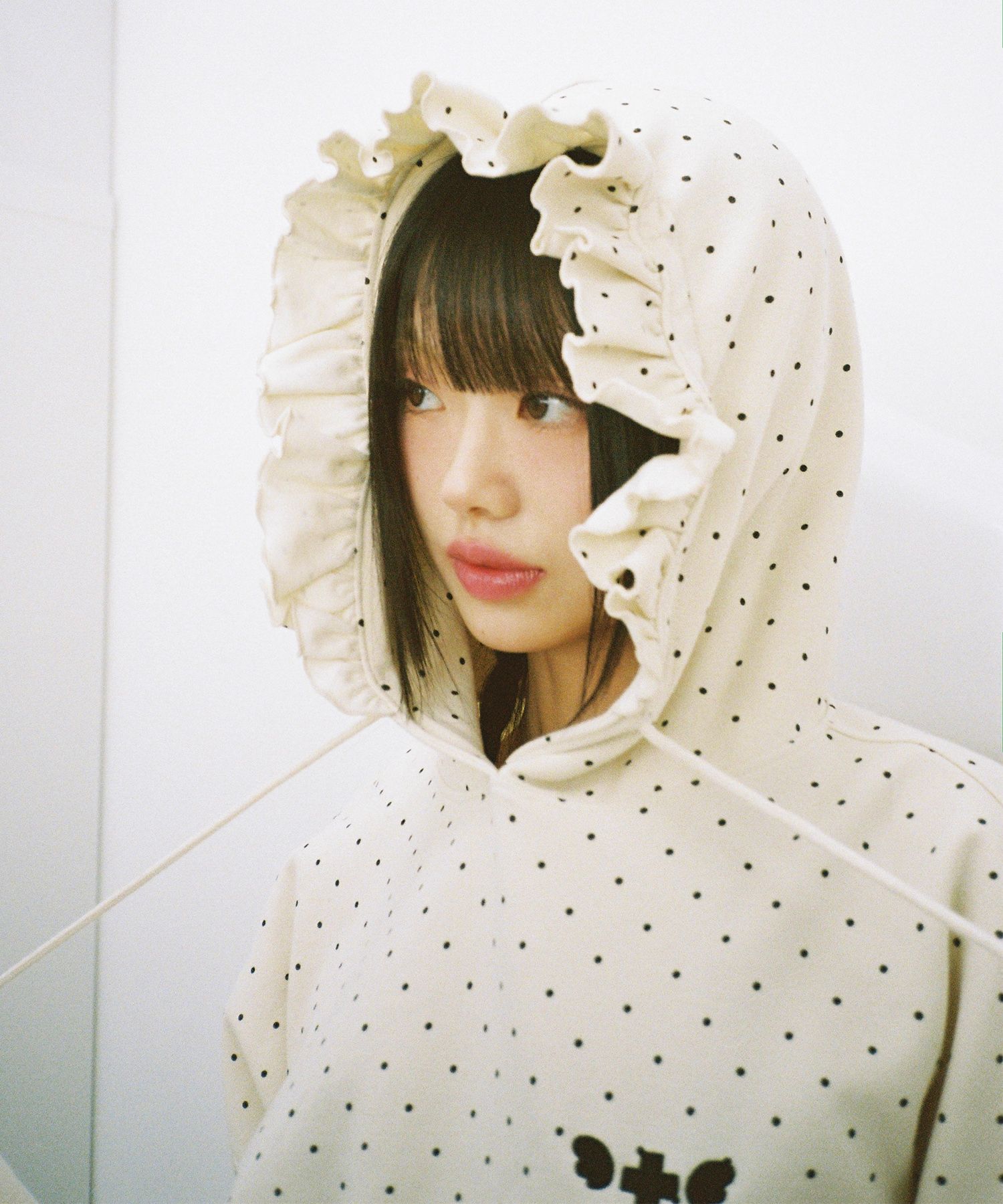 MUSINSA | CLUT STUDIO Dot Ruffle Hood - Ivory