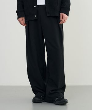 컴피 리버스 플리츠 스웻 팬츠 [BLACK]