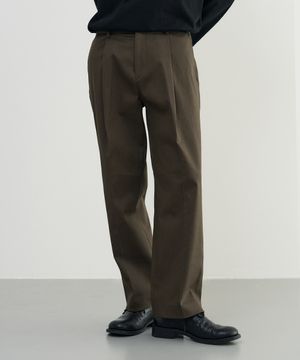 테이퍼드 오피서 원턱 밴딩 치노팬츠 [KHAKI]