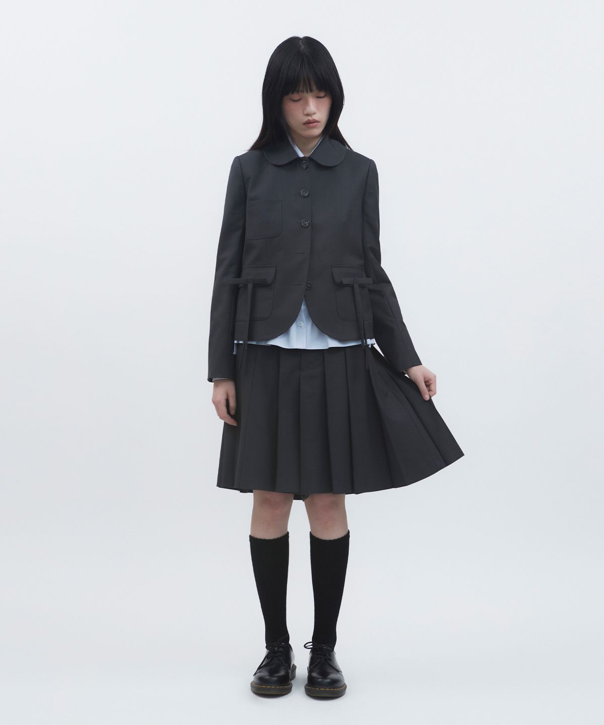 뚜오미오(TUOMIO) MIDI PLEATS RIBBON CULOTTE PANTS  [CHARCOAL]