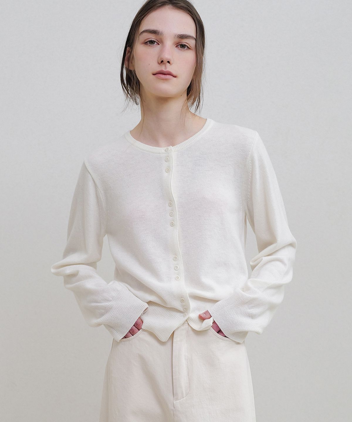 앤니즈(ANDNEEDS) Mari round cardigan (ivory)
