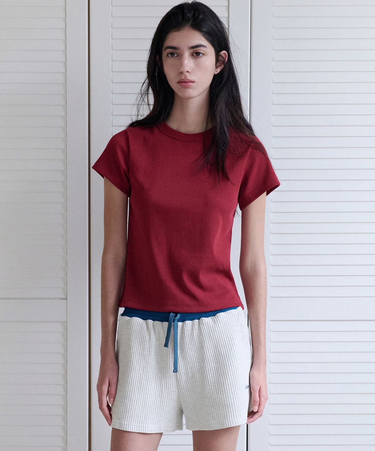 앤니즈(ANDNEEDS) Bessette half tee (red)