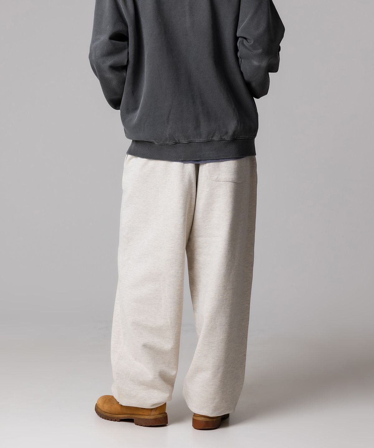 디키즈(DICKIES) 베이직 루즈핏 스웨트 팬츠 Oatmeal