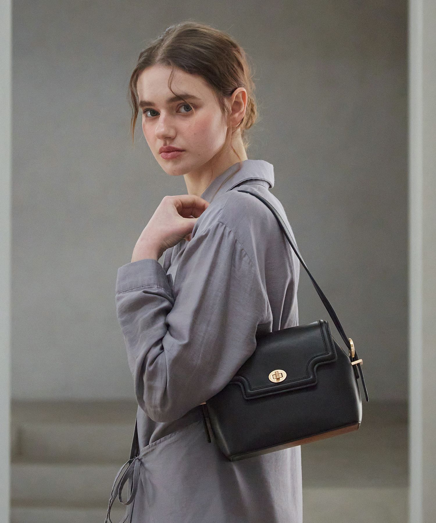 Valluat | FLARON BAG BLACK [正規品/関税込] MUSINSA公式 | VALLUAT Flaron bag_Black