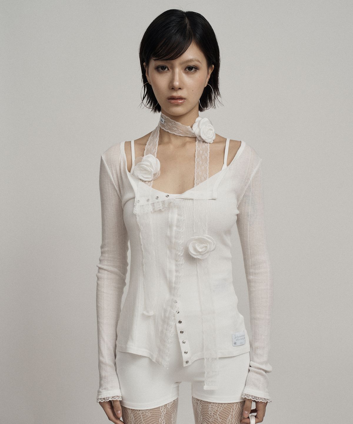 일리오(ILLIO) White lace trim cardigan