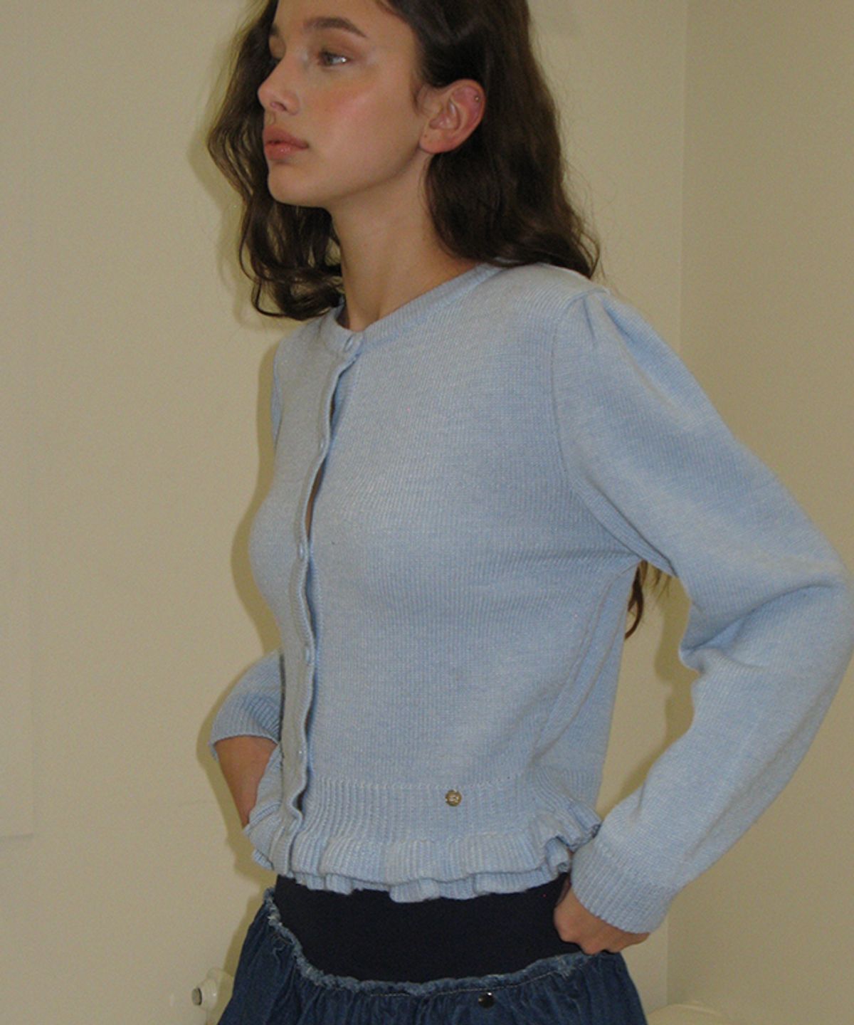 론론(RONRON) PUFF SLEEVE FRILL KNIT CARDIGAN SOFT BLUE