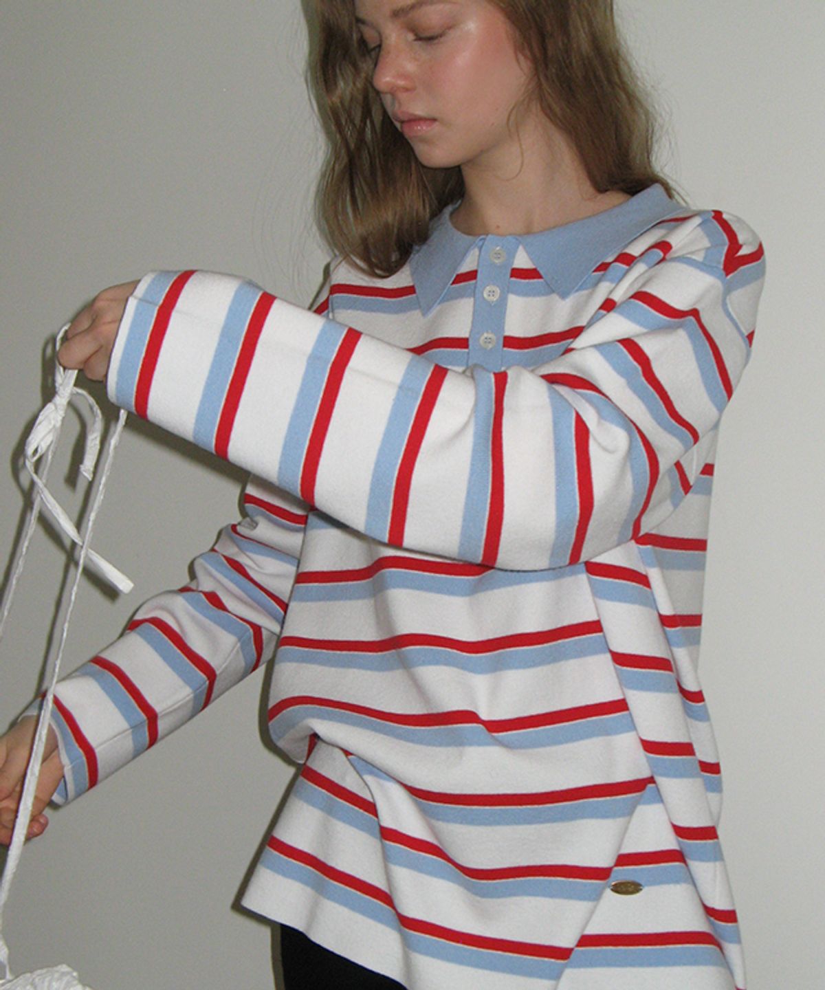론론(RONRON) RUGBY COLLAR LOOSE FIT LONG SLEEVE KNIT WHITE RED STRIPE