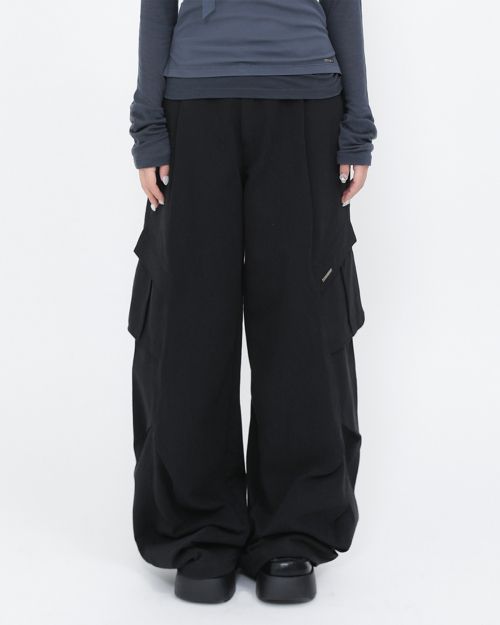 パンツ miseki seoul pintuck wide pants 미세키서울(MISEKI SEOUL) Pocket pintuck wide pants CHARCOAL