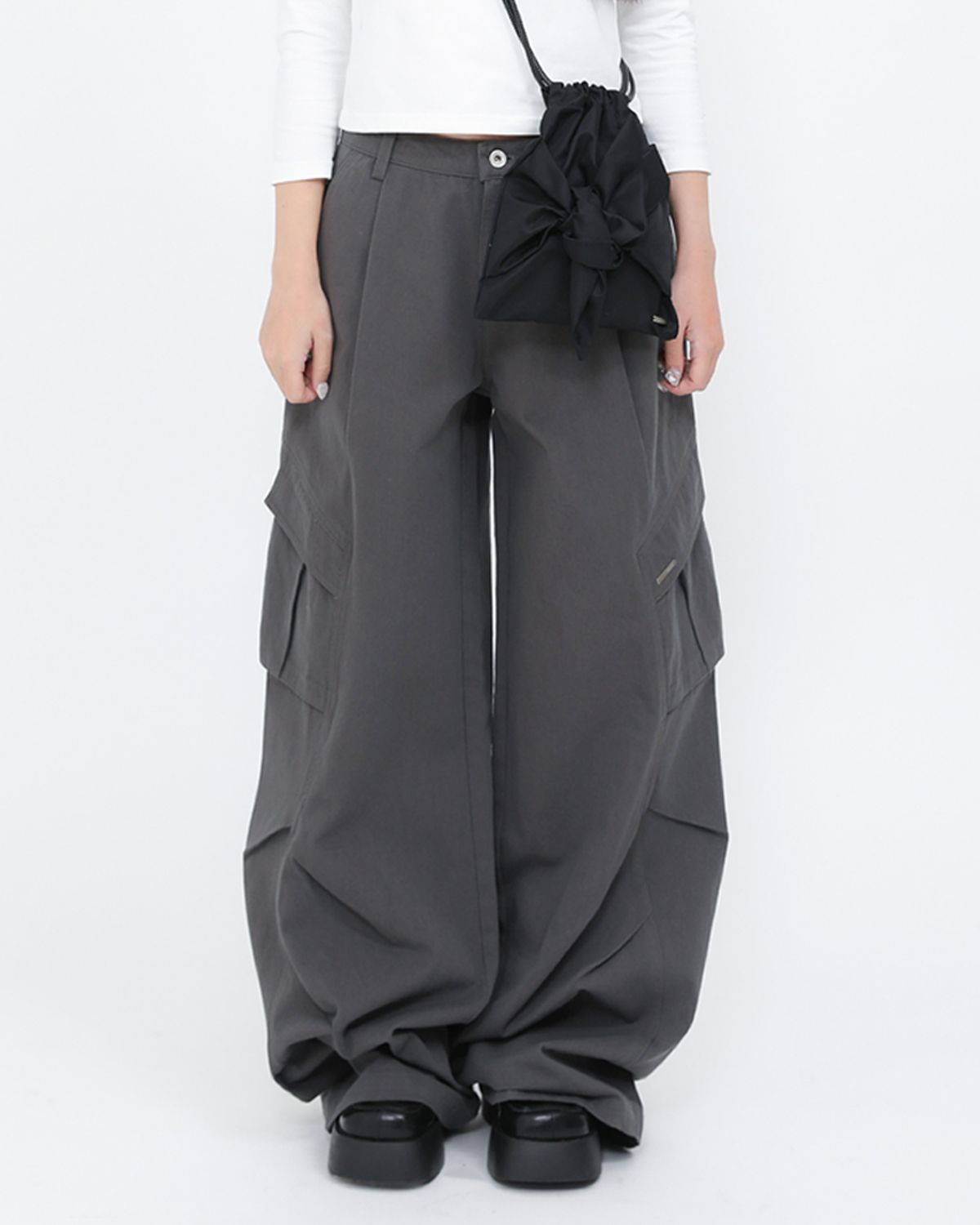 ◆MISEKI SEOUL◆ Pintuck wide pants CHARCOAL MSK2403011CH MUSINSA | MISEKI SEOUL Pocket pintuck wide pants CHARCOAL