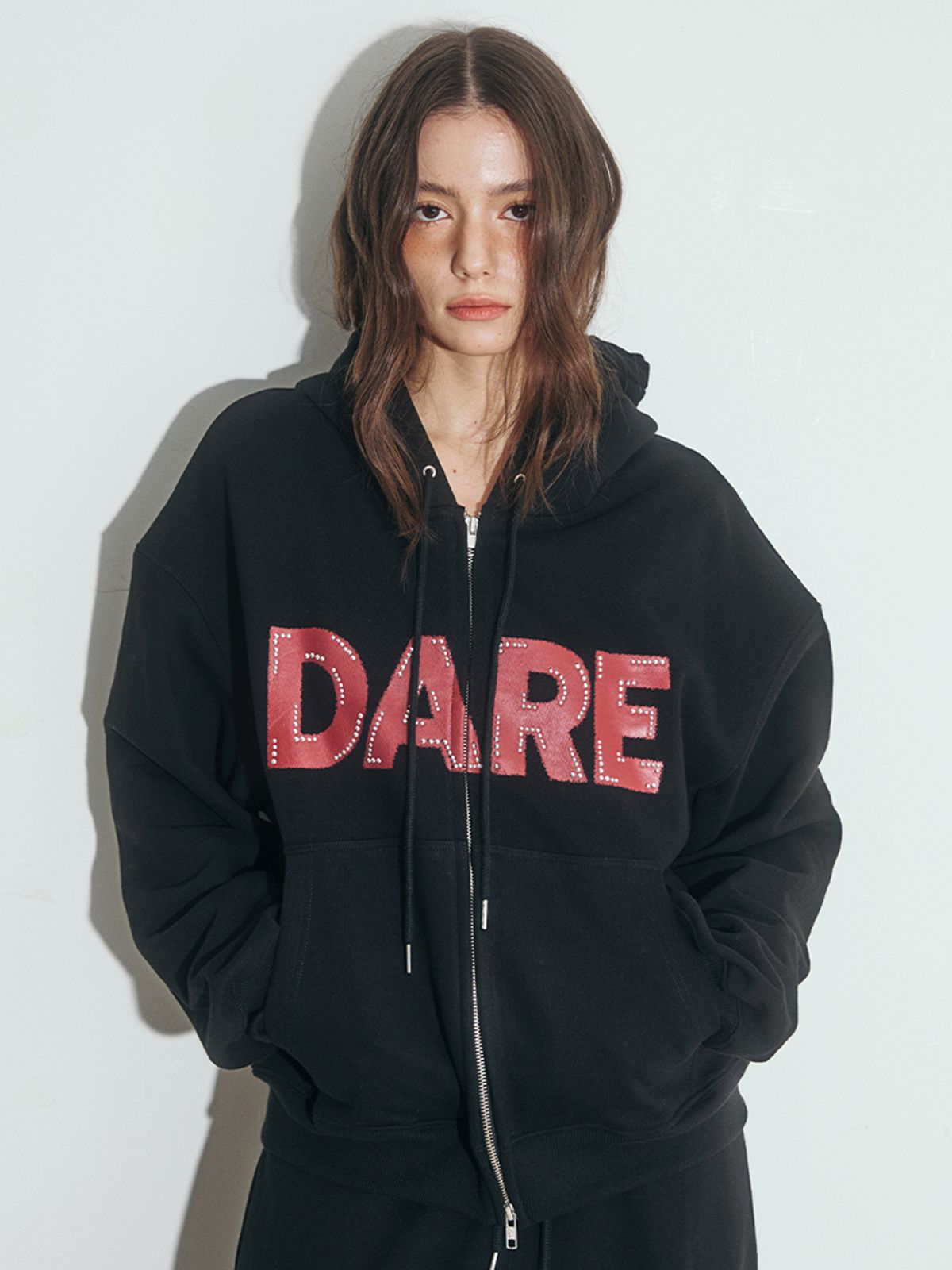 오피쉬(OAFISH) DARE BEADS TWO-WAY HOOD ZIP-UP, BLACK