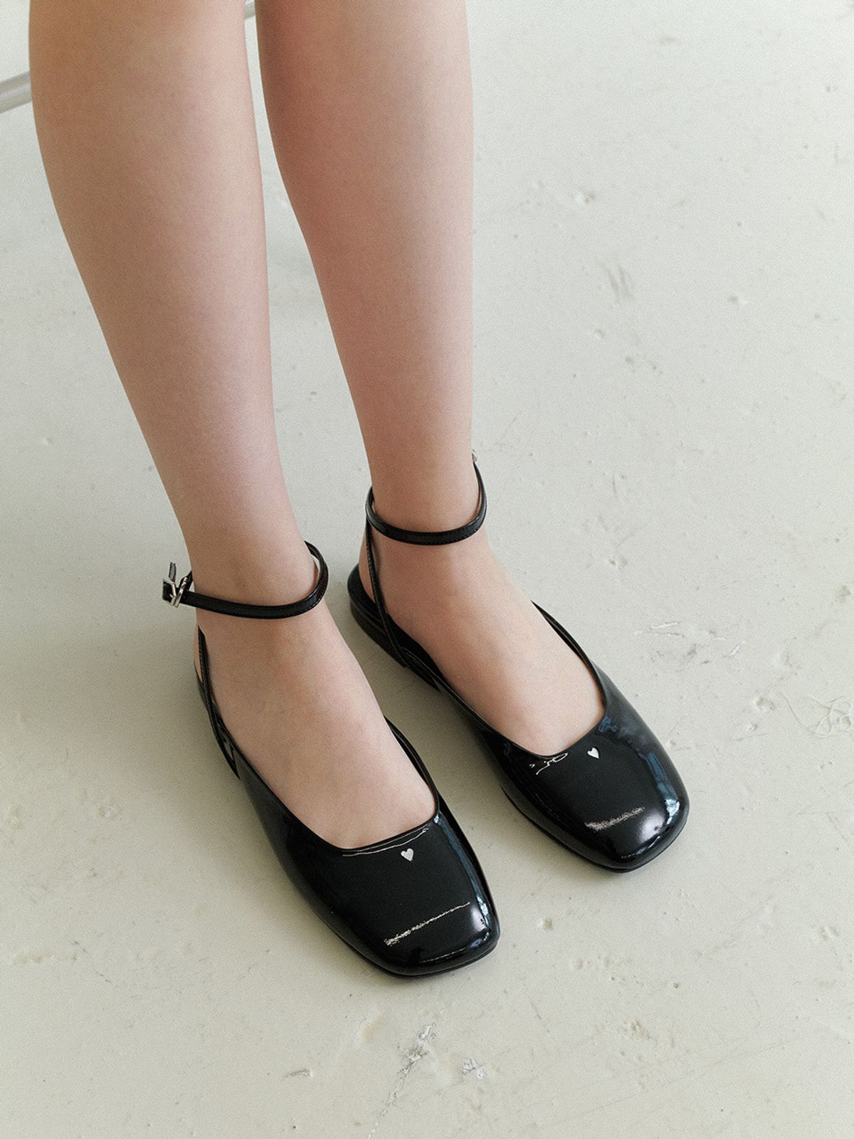 더조히(THE JOHI) Heart Ankle Strap Slingback_3 Colors