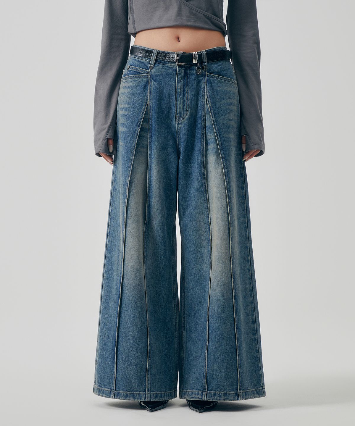 트리밍버드(TREEMINGBIRD) Structured Pin-Tuck Denim Pants [ Blue ]