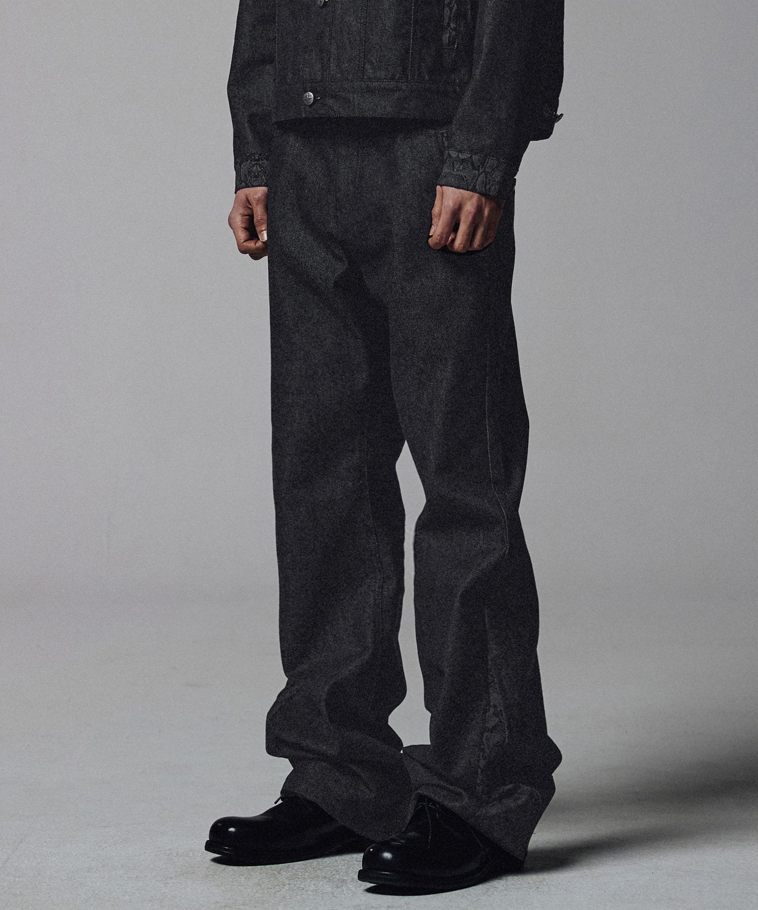 Shop Pants at MUSINSA