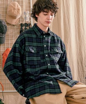 블런트 체크 셔츠 네이비 HHLS3597