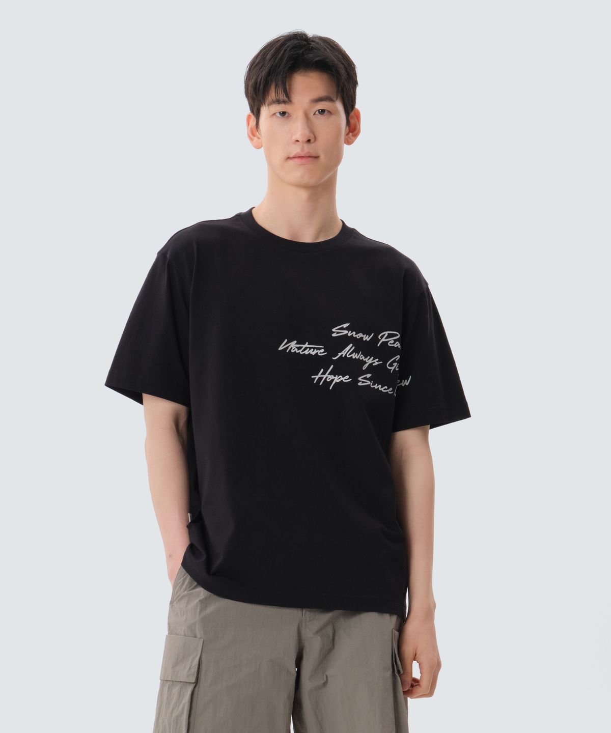 스노우피크 어패럴(SNOWPEAK APPAREL) 코튼 레터링 반팔 티셔츠 (S25MMFTS64) Black