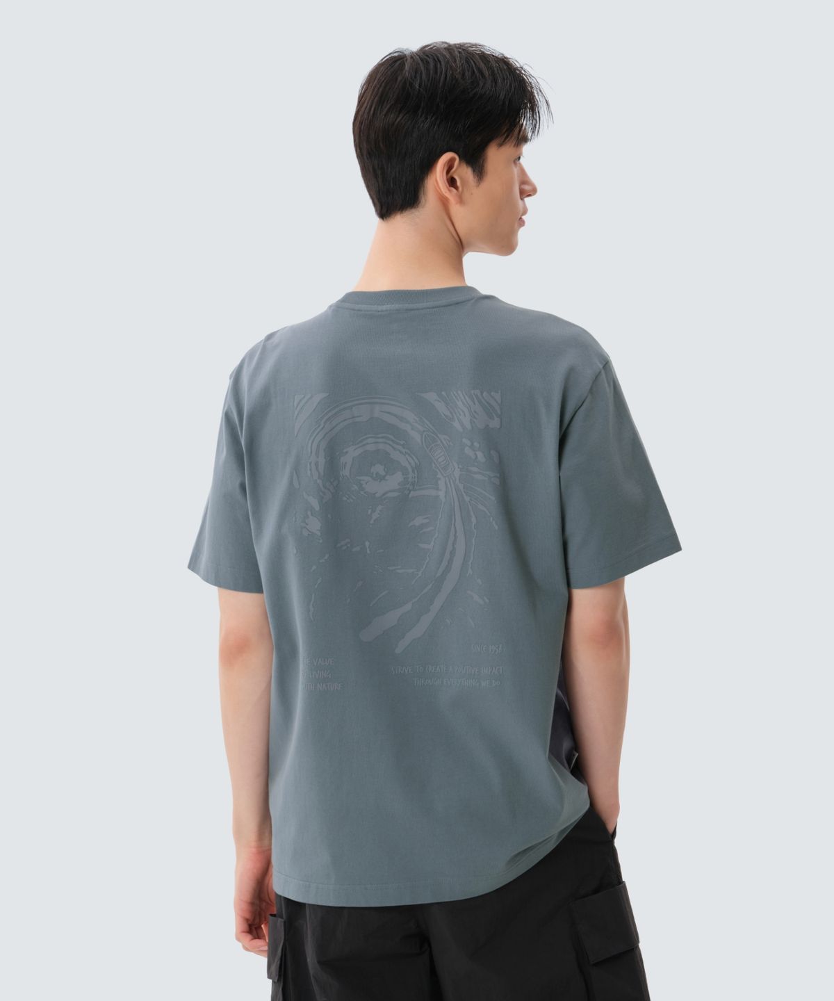 스노우피크 어패럴(SNOWPEAK APPAREL) 코튼 발포 그래픽 반팔 티셔츠 (S25MMFTS66) Pastel Blue
