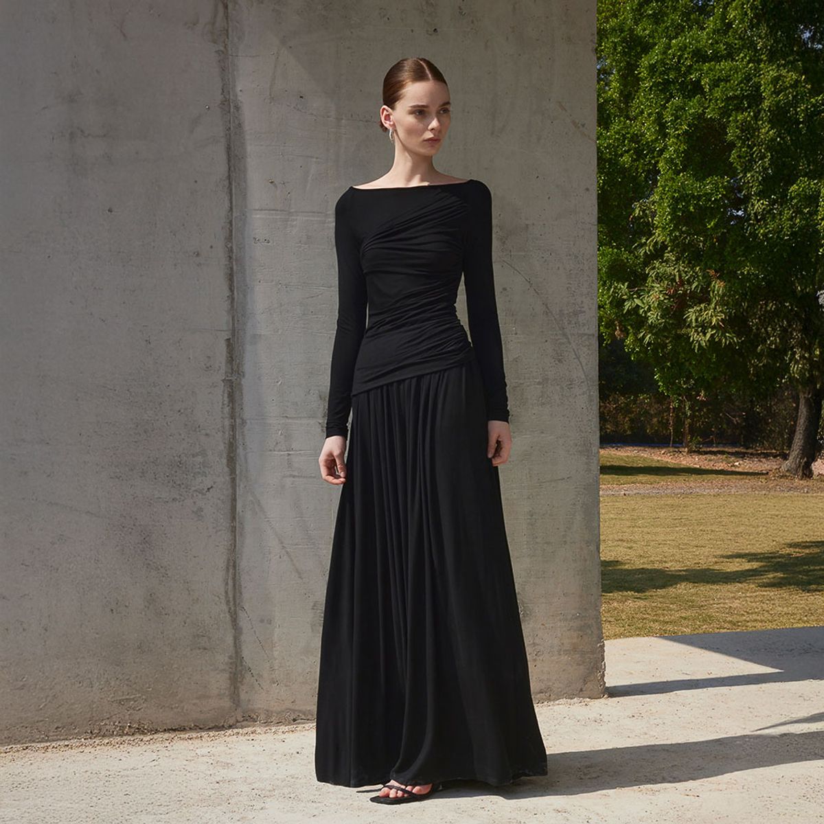 와이와이아이엠(YYIAM) YY_Pleated temperament slim skirt_BLACK