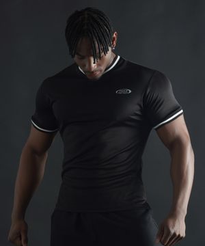 머슬핏 퀵드라이 유니폼 숏 슬리브  - 블랙