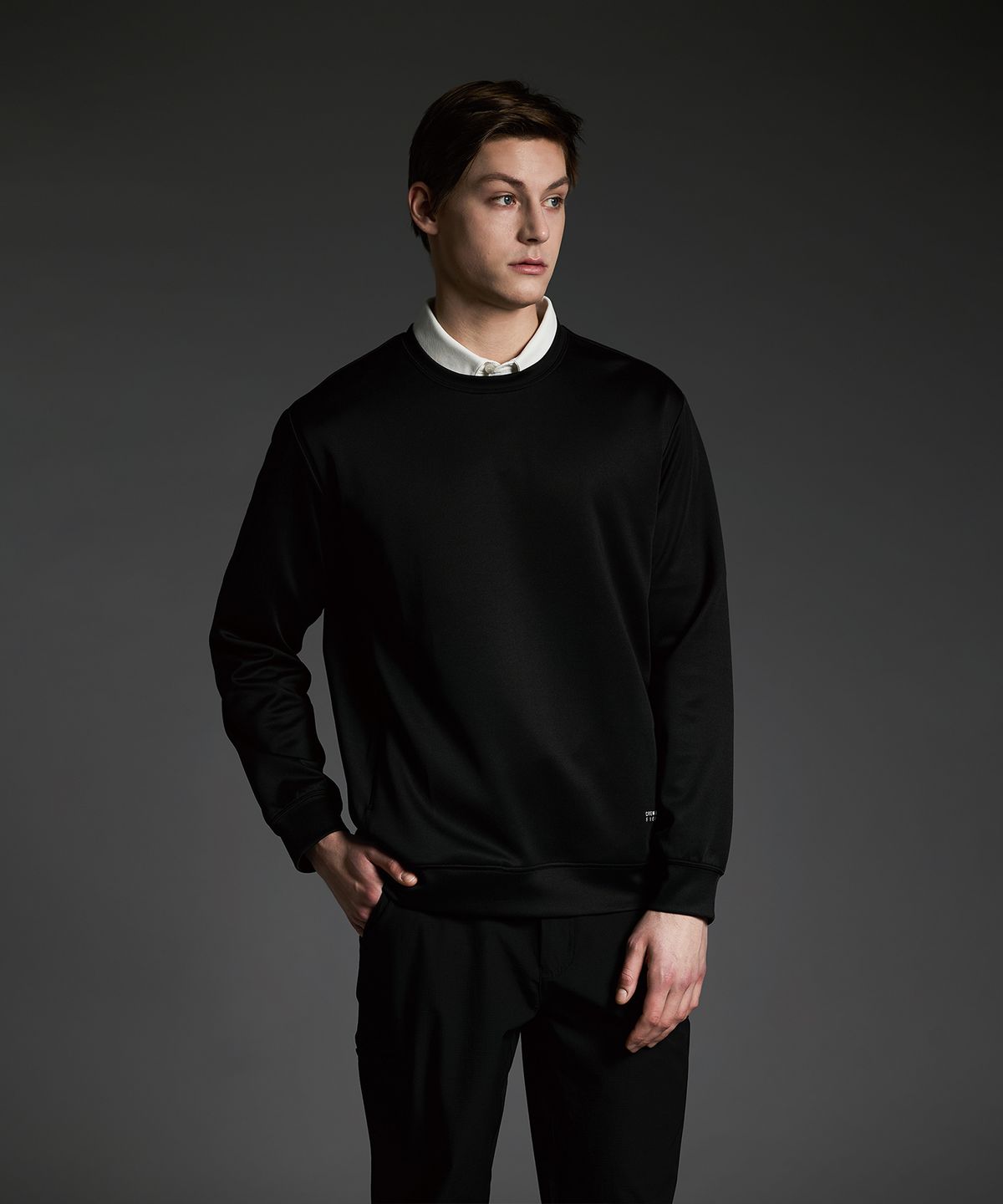 크루멤버스온리(CREW MEMBERS ONLY) HIDDEN ZIP PULLOVER BLACK