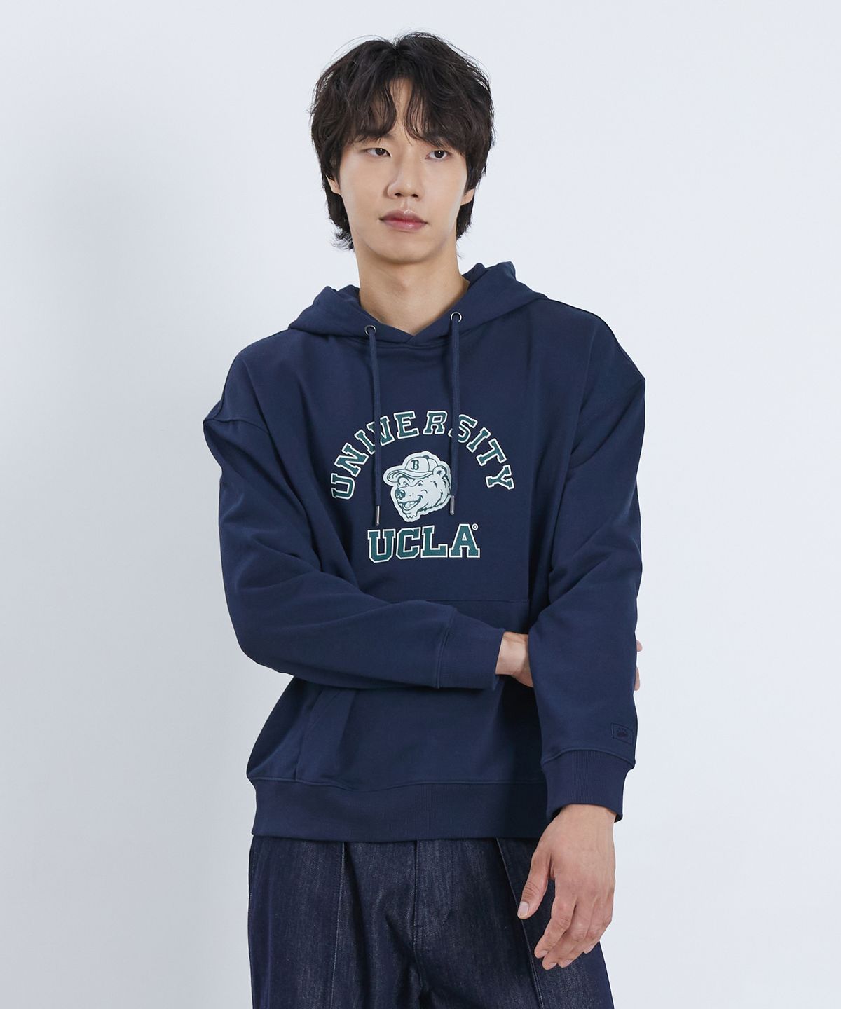 유씨엘에이(UCLA) 남녀공용 베어 오버핏 후디[NAVY](UA9LT83)