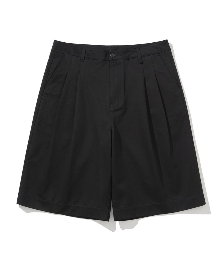 two tuck bermuda shorts black