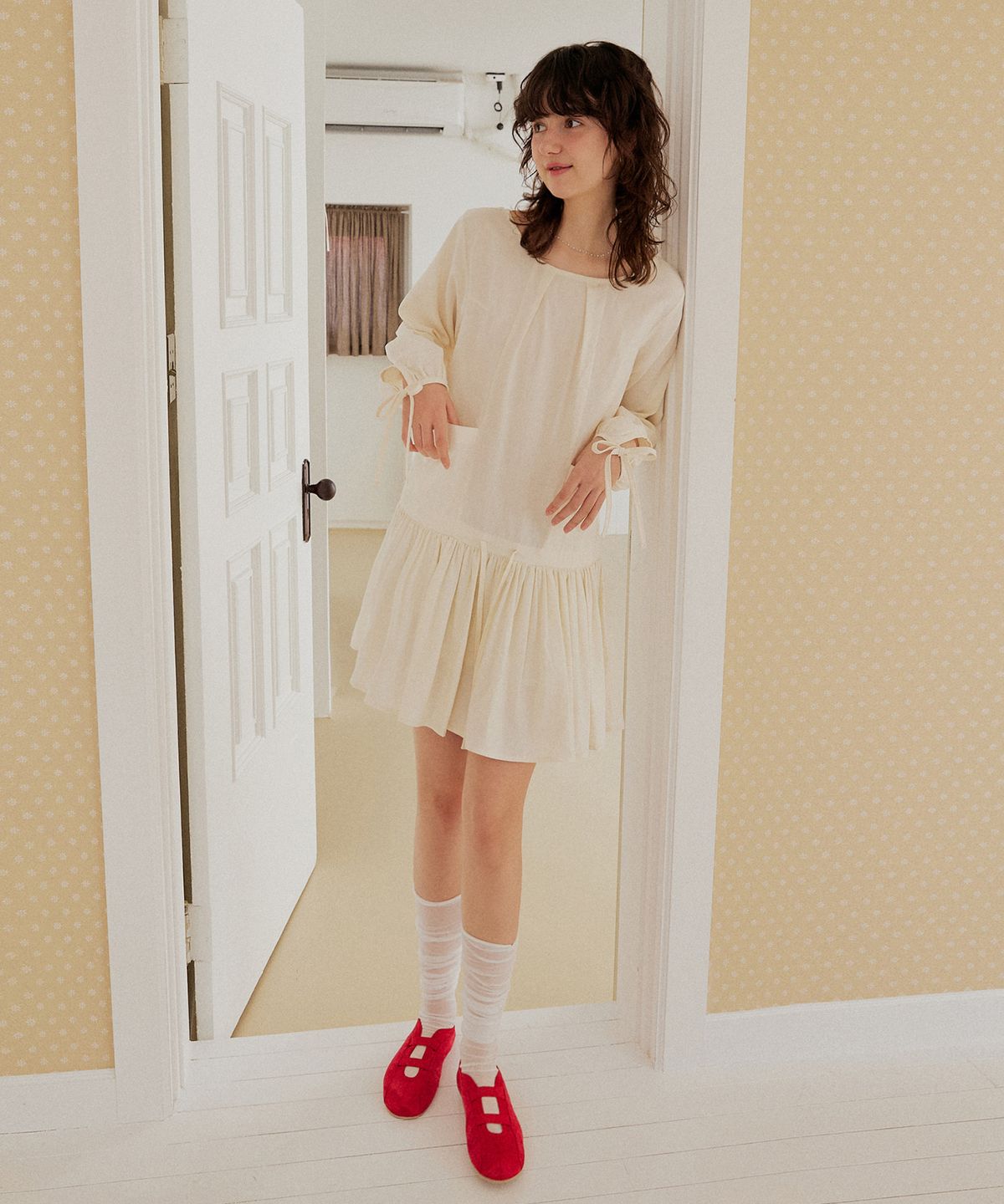 어다울(ADAUL) Reversible law string flare mini dress - cream
