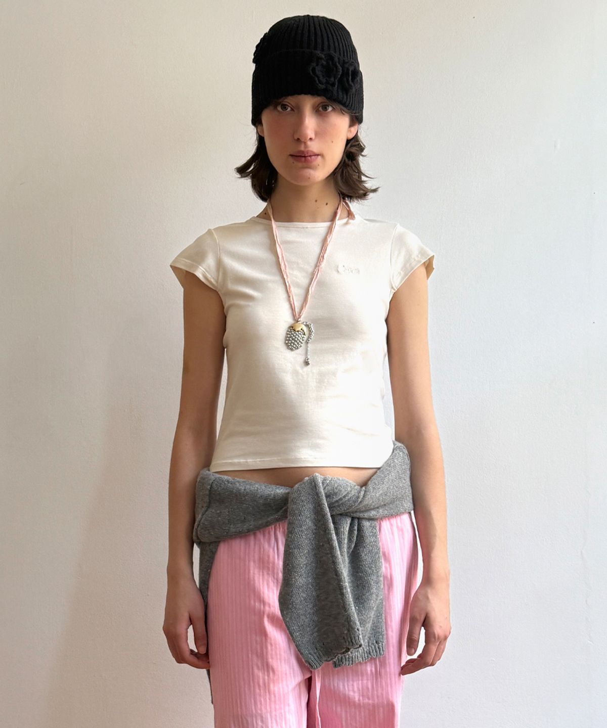 시눈(SINOON) Logo Cap Sleeve T-shirt (Light Beige)