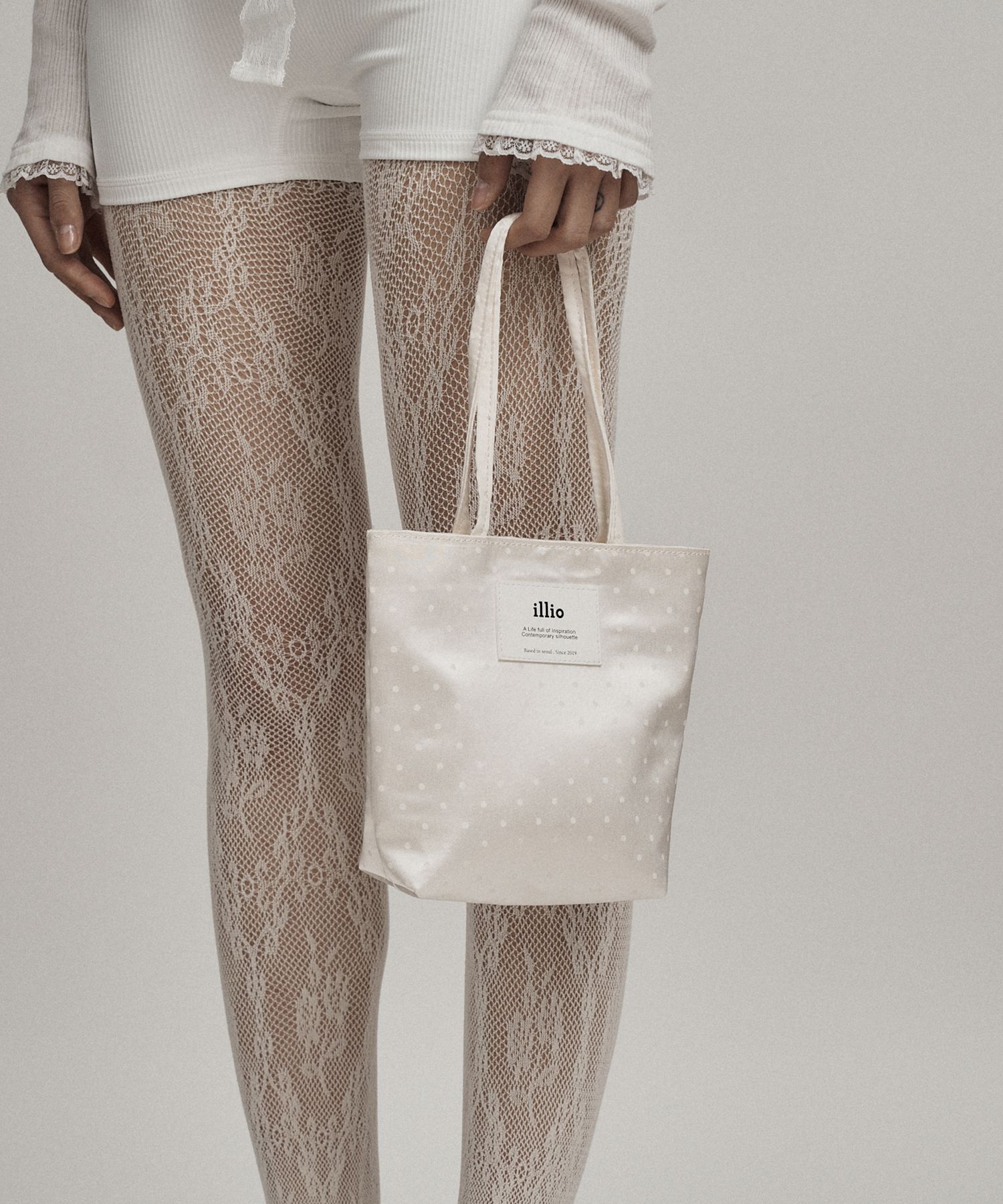 ★2025SS新作★illio★Ivory dots jacquard minibag MUSINSA | ILLIO Ivory dots jacquard minibag