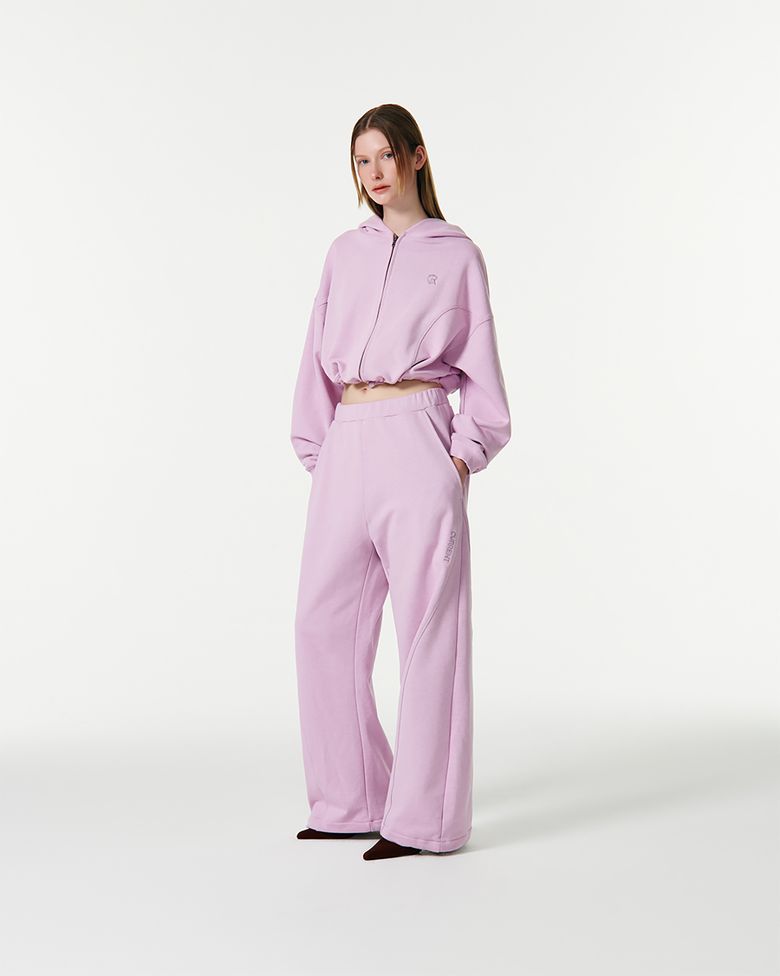 LOGO CURVED SWEAT PANTS [PINK]