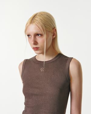 GLITTER ROUND NECK SLEEVELESS TOP [BROWN]