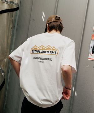 [190g] M-Logo 그래픽 반팔 티 (JR5TSU173SW)