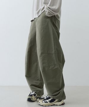 3D 와이드 벌룬 팬츠 (카키)
