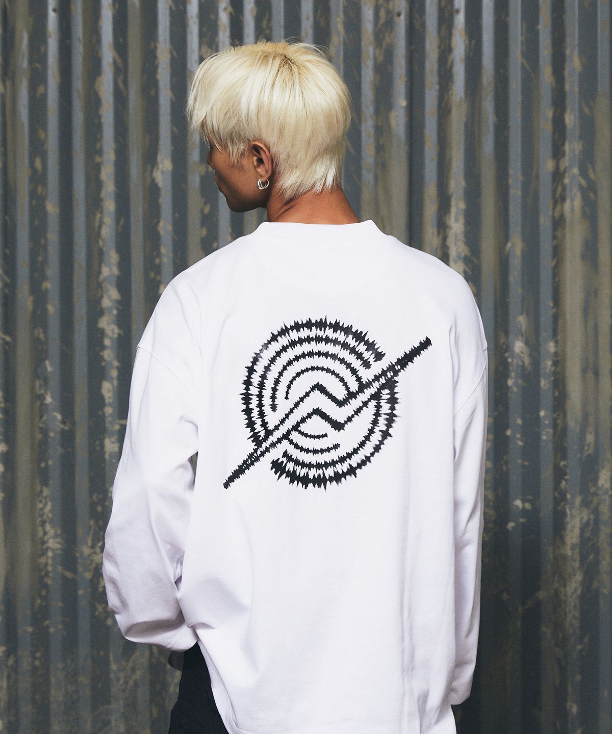 칼라파타르(KALAPATTHAR) KP Signature Logo Loosefit Long Sleeve - WHITE