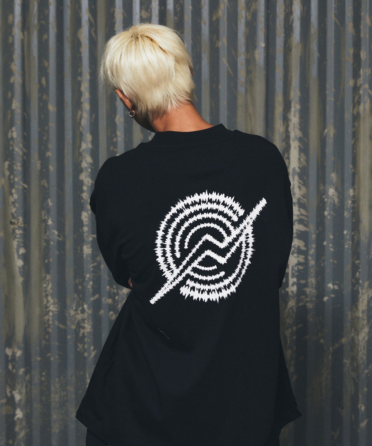 칼라파타르(KALAPATTHAR) KP Signature Logo Loosefit Long Sleeve - BLACK