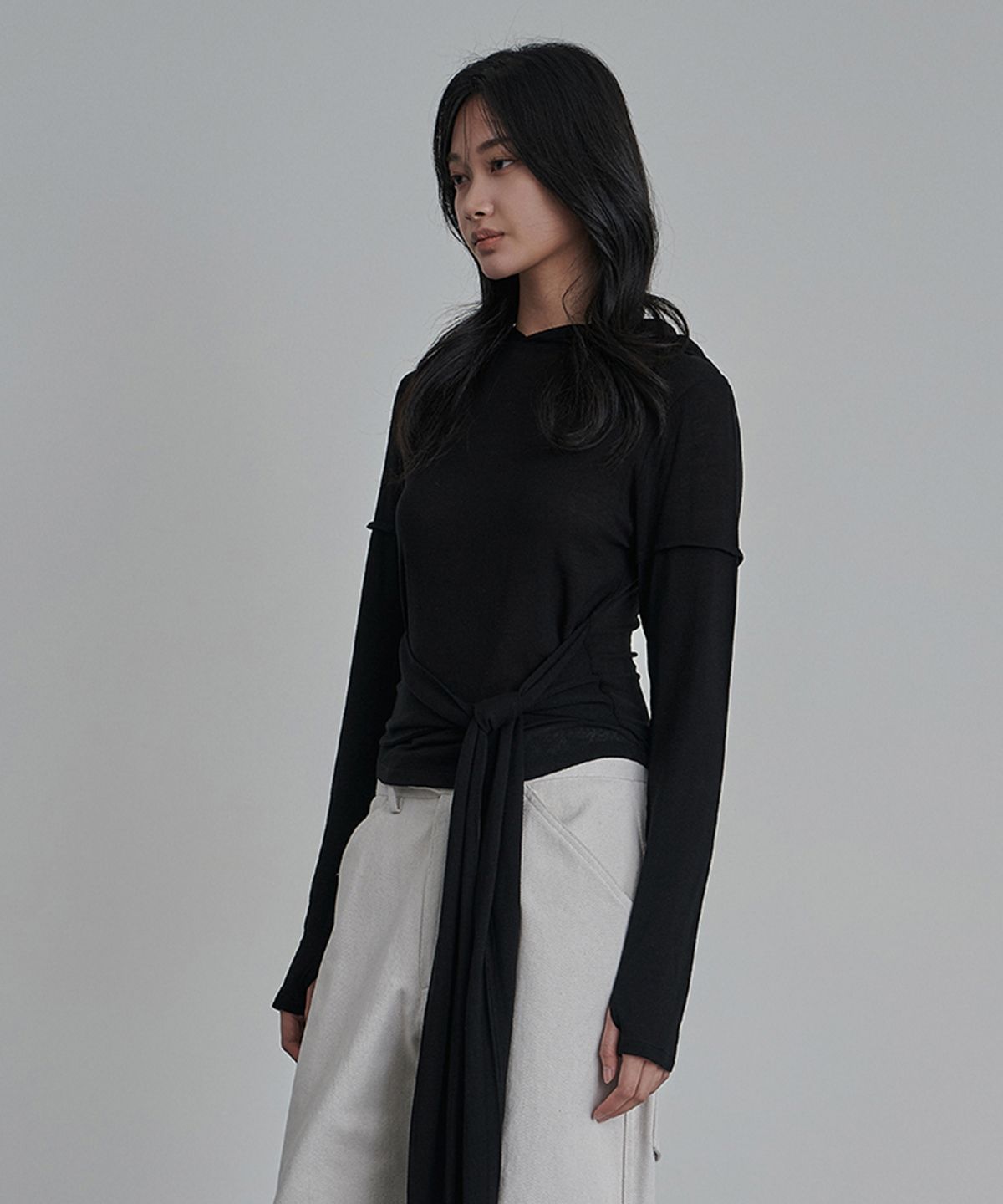 이예(YIYAE) Layered Wrap Knot Hood Black