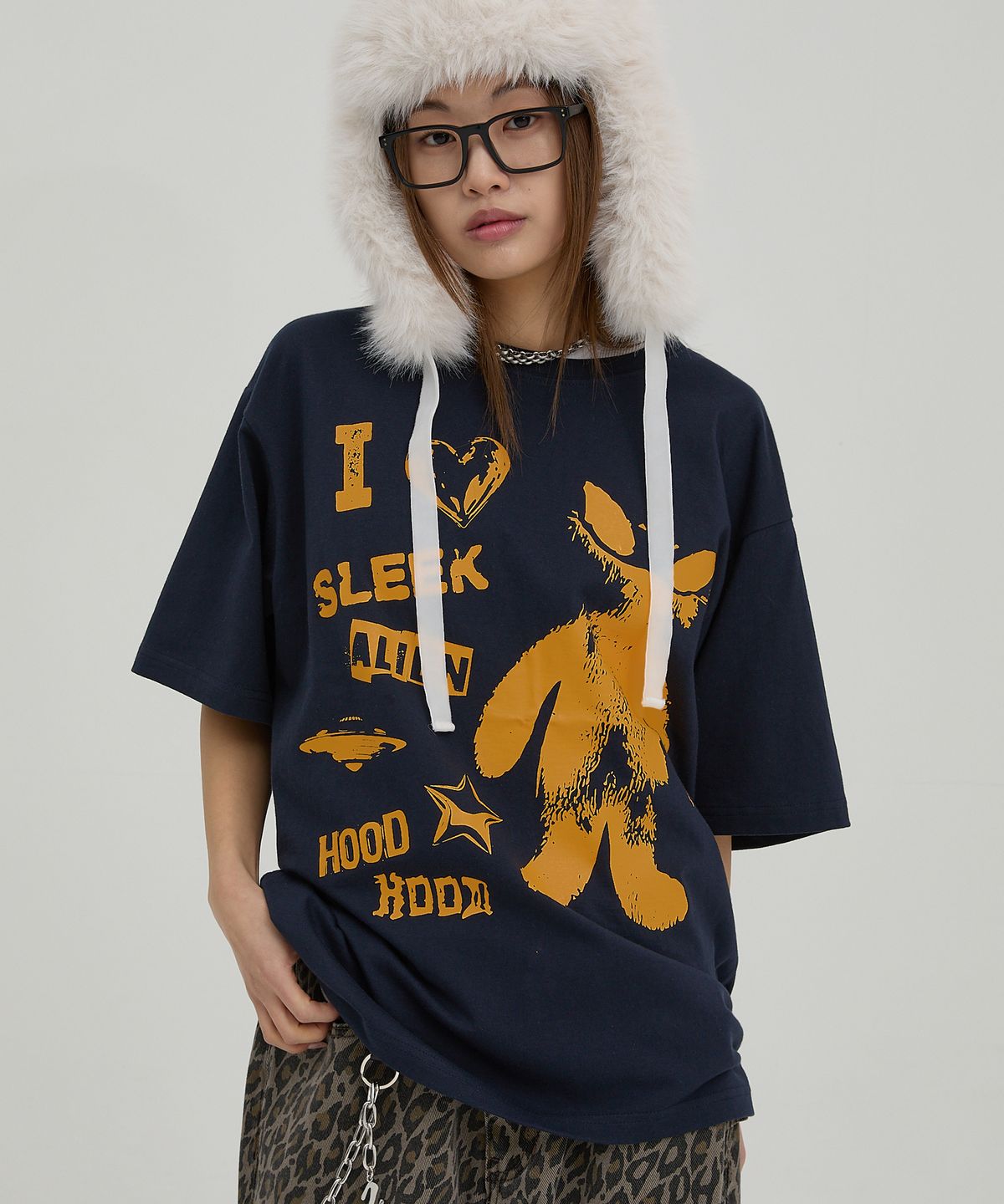 후드후드(HOODHOOD) 에일리언 스탬프 오버핏 반팔티셔츠 네이비