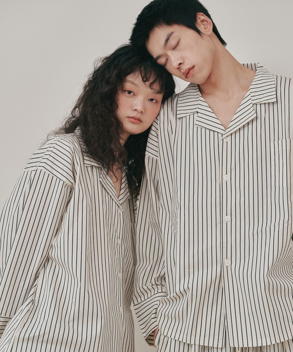 오끼뜨(OGGITT) (uni)도미토리 빈 스트라이프 파자마 블랙화이트