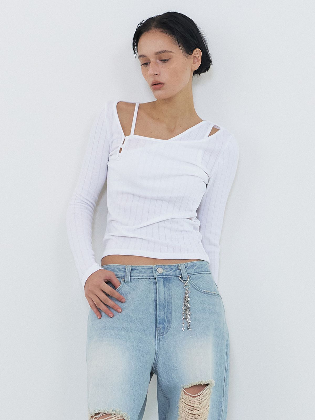 에트몽(ETMON) Diagonal Button T-Shirt, White