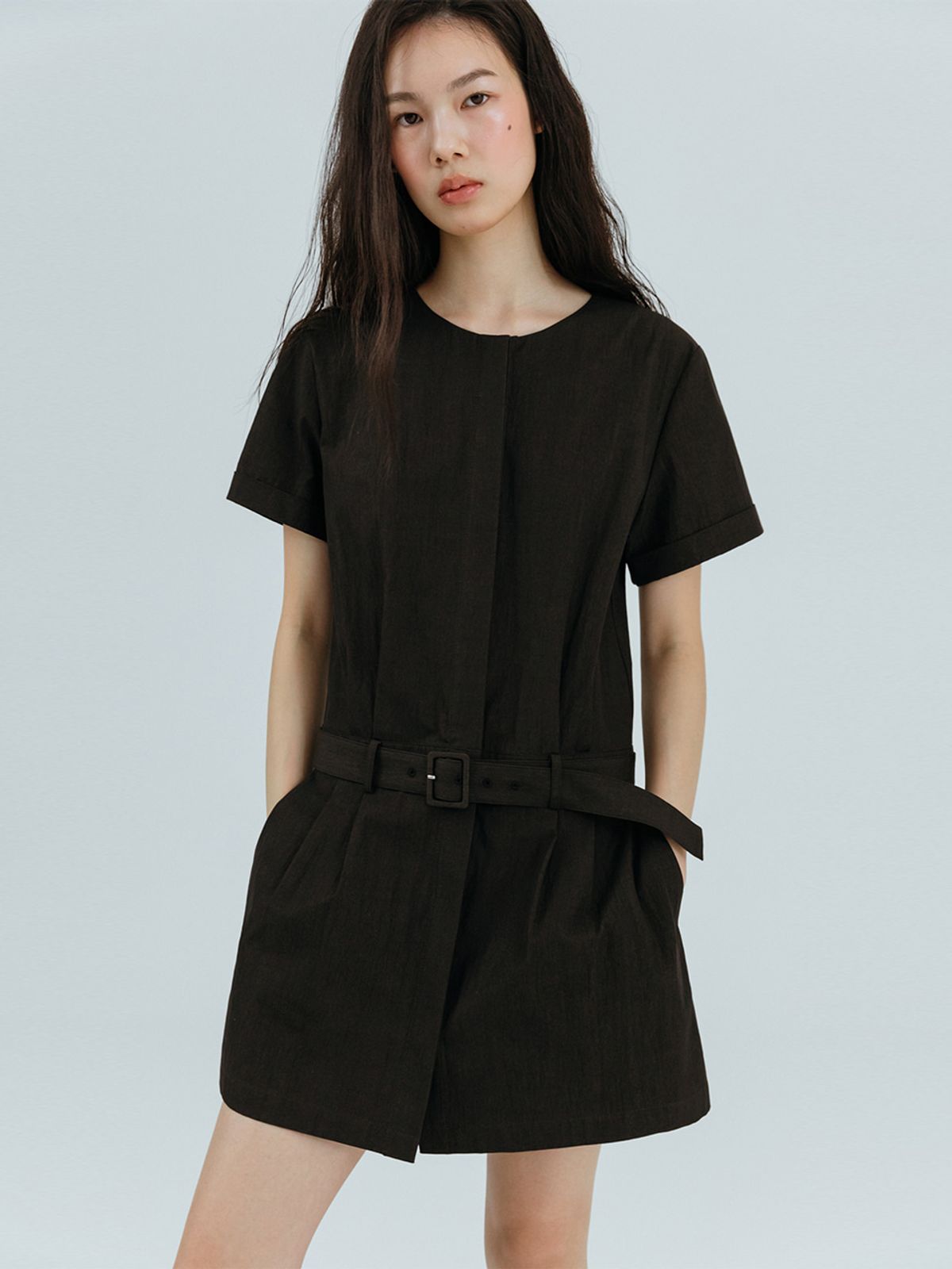 에트몽(ETMON) Round Belt Mini Dress, Black