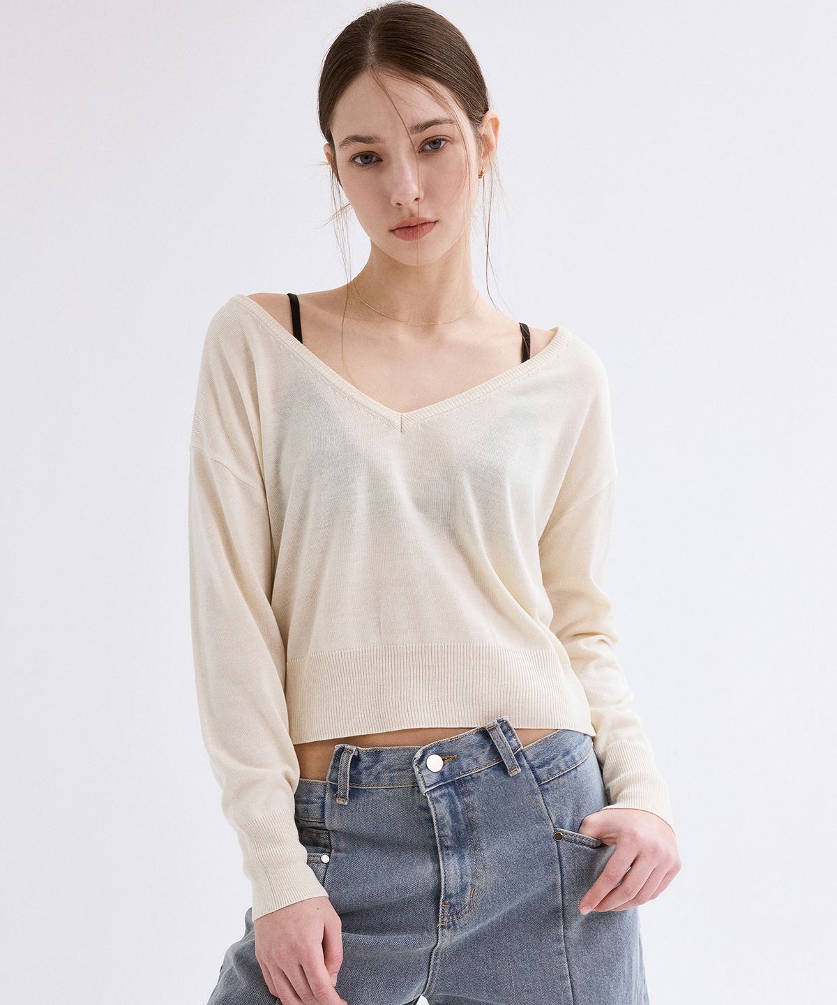 포베레(FOVERE) Maison V-neck Knit ivory